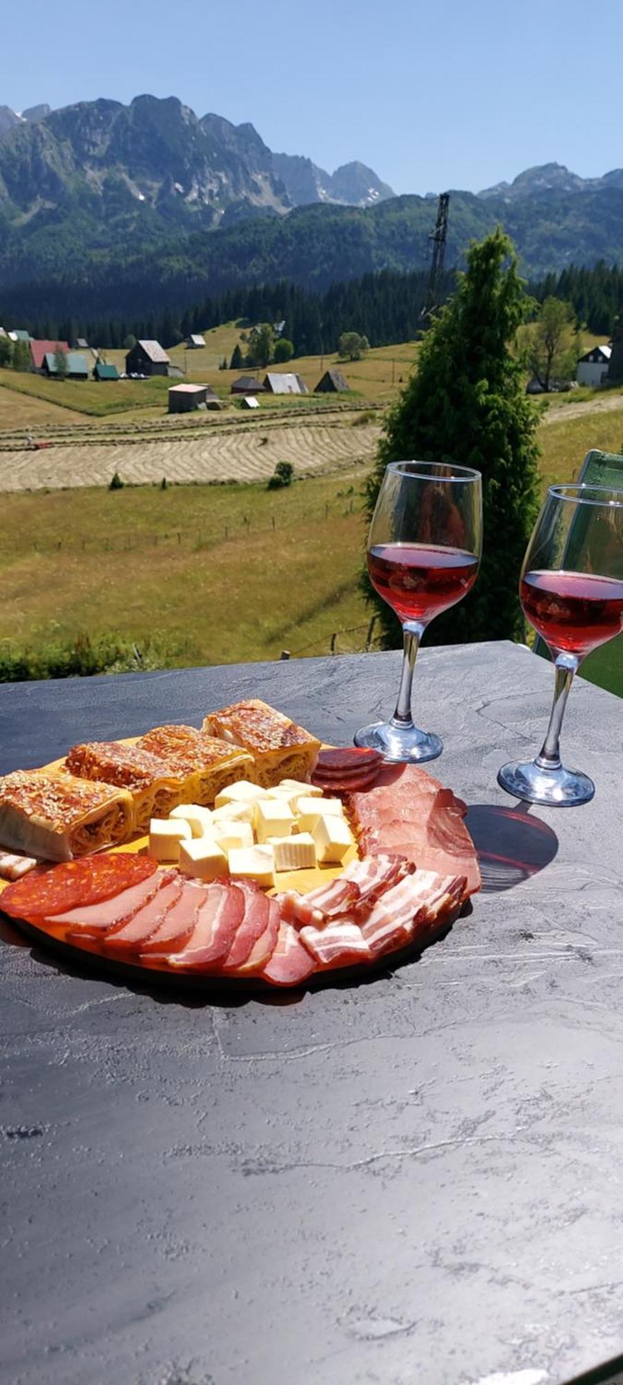Durmitorske Vile Zabljak  Bilik gambar
